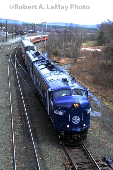 Photo of Special heading west at EDY