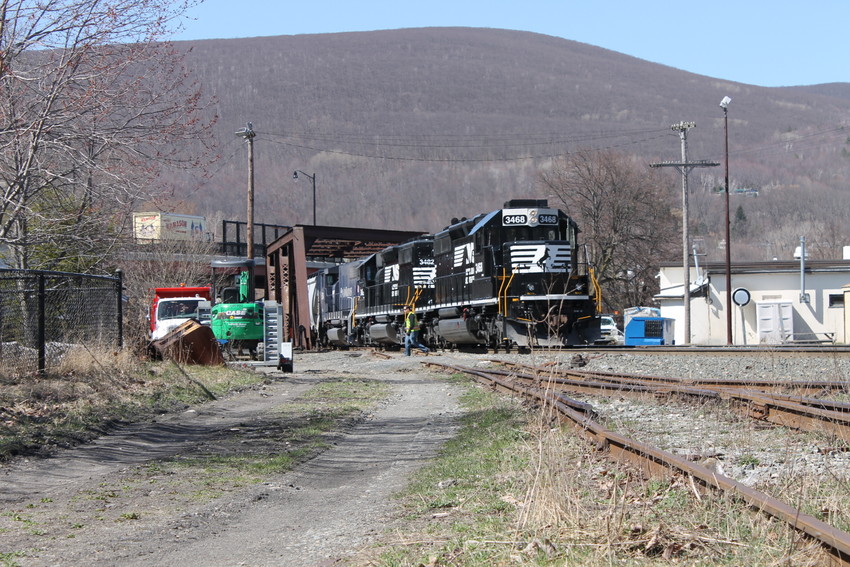 Photo of PAR/ PAS Train RJED at North Adams