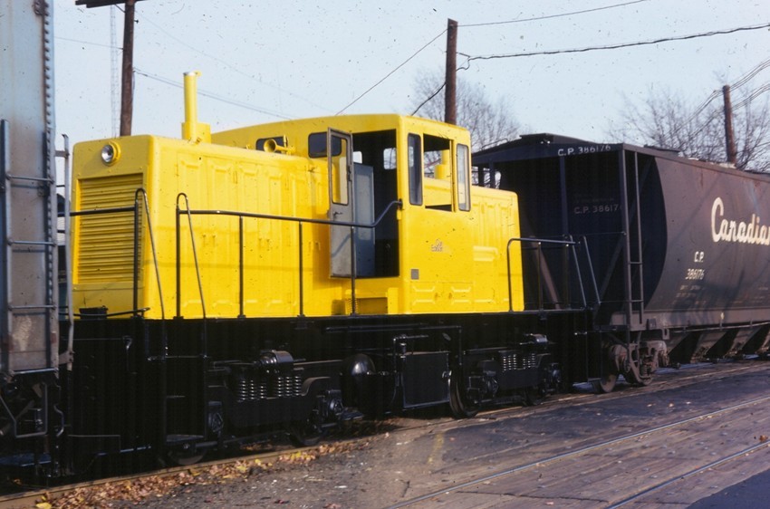 Photo of Brand New Con Edison Engine Getting Delivered in 1978