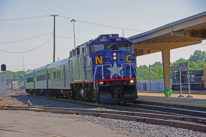 Photo of Piedmont train #73 arrives in Charlotte