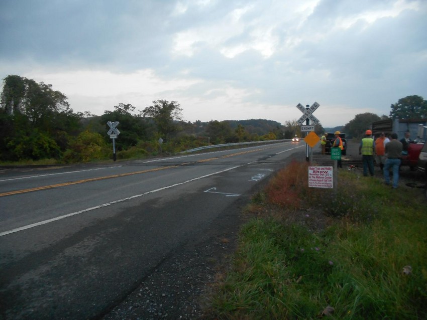 Photo of Both Crossbucks in place at Route 209.
