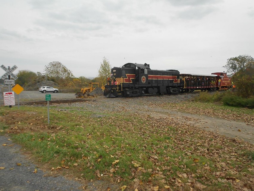 Photo of CMRR Halloween Train at Route 209