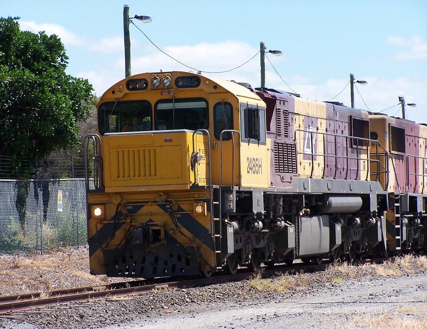 Photo of Aurizon 2485 On A Real HOT Midday Novembers Day