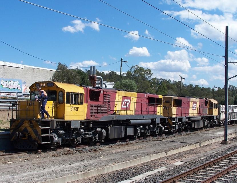 Photo of Aurizon 2499/2173 Back out on the Main.
