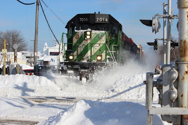 Photo of POSE 7014 Blasts through the snow at the Old Orchard Beach Crossing.