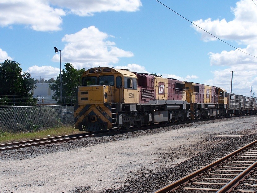 Photo of Aurizon 2339/2485 Winter Midday Arrival.