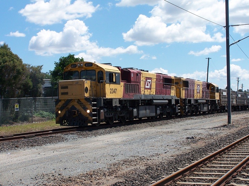 Photo of Aurizon 2347/2411 Arriving At The Old Stockyards.