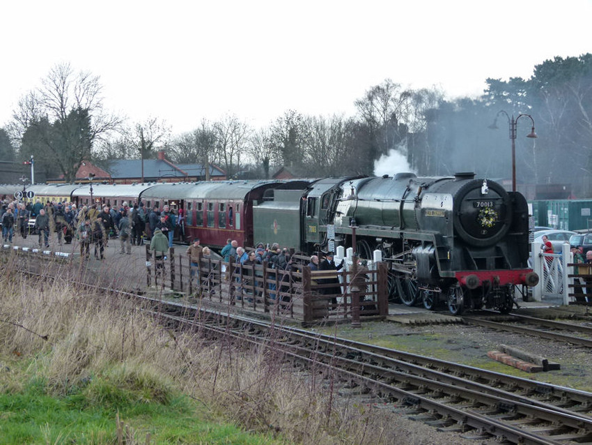 Photo of Oliver Cromwell at Quorn & Woodhouse