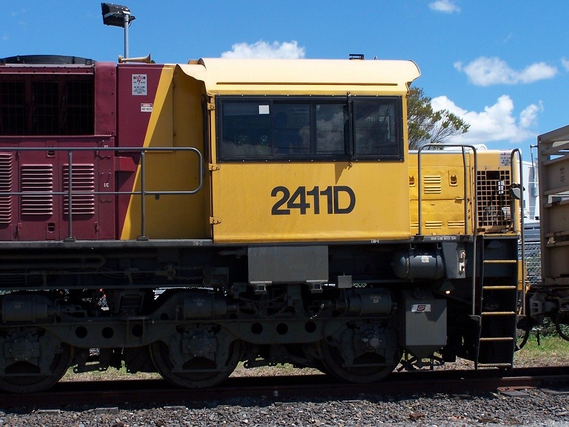 Photo of QR/Aurizon 2411 Side Frontal Old Stockyards