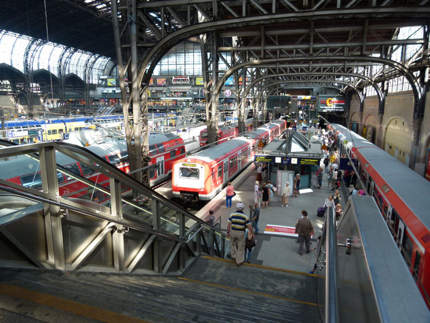 Photo of The large, and very busy station