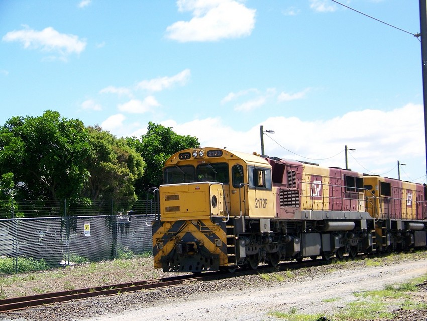 Photo of QR/AURIZON 2172/2493 Are Two hours Late Arriving.