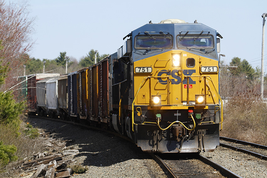 Photo of CSX ES44AC #751 leads POSE at the Willows