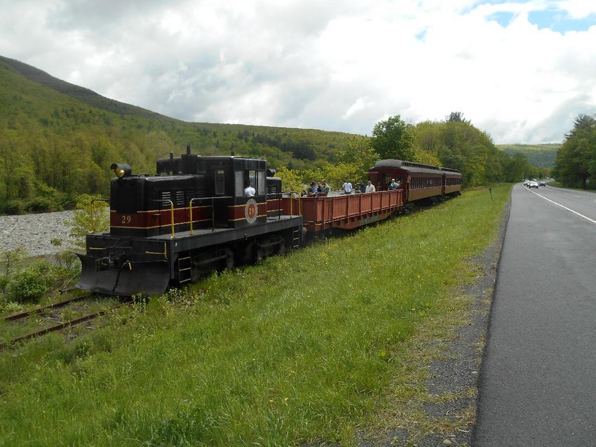 Photo of CMRR Scenic Train at MP 25.8