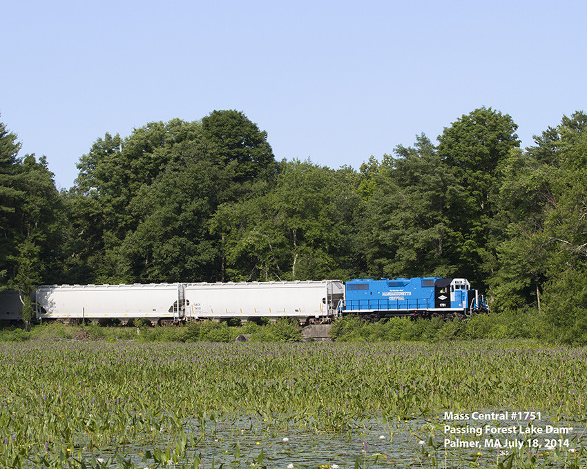 Photo of Mass Central #1751 passes Forest Lake Dam in Palmer