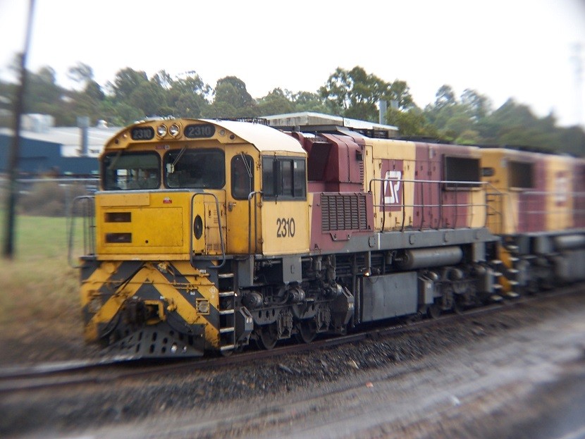 Photo of 2310 Seen Arriving In The Middle Of A Storm.