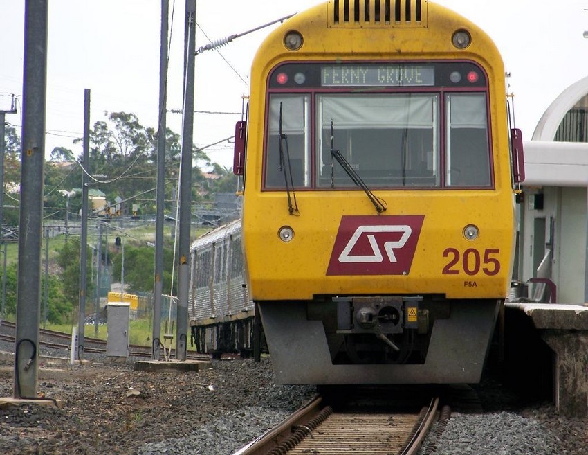 Photo of QR SMU 205 Departing Holmview All Stations To Brisbane