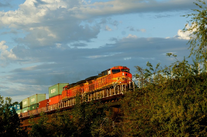 Photo of BNSF over the 110 year old NP trestle