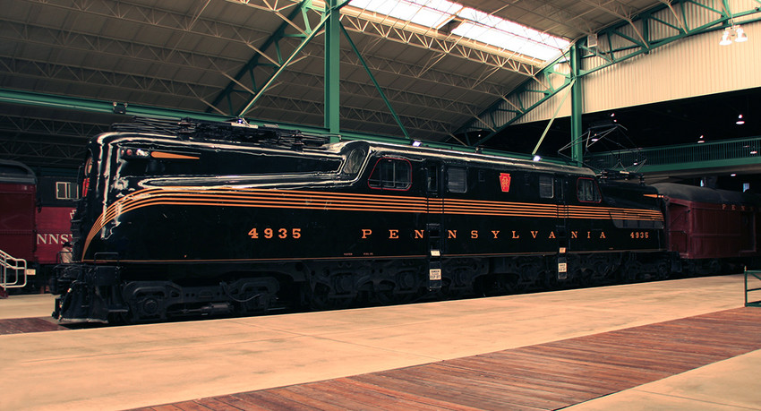 Photo of Pennsylvania Railroad GG1 #4935