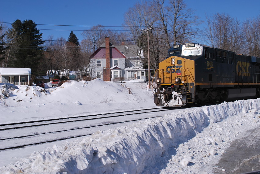 Photo of csx q022 @ hinsdale ma on a clear day
