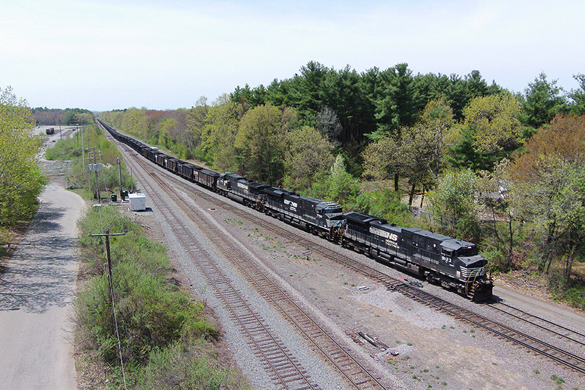 Photo of Loaded Coal Train @ the Willows from 85 feet up!