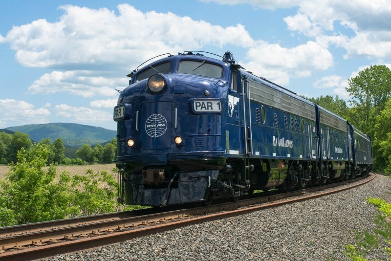 Photo of Westbound Office Car Special