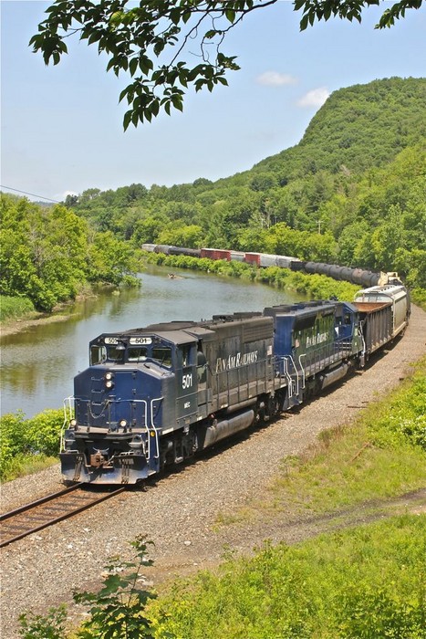 Photo of East bound freight- North Pownal,VT