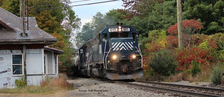 Photo of POED Pan Am 615 and 603 rumble past the old Rockingham Junction Station