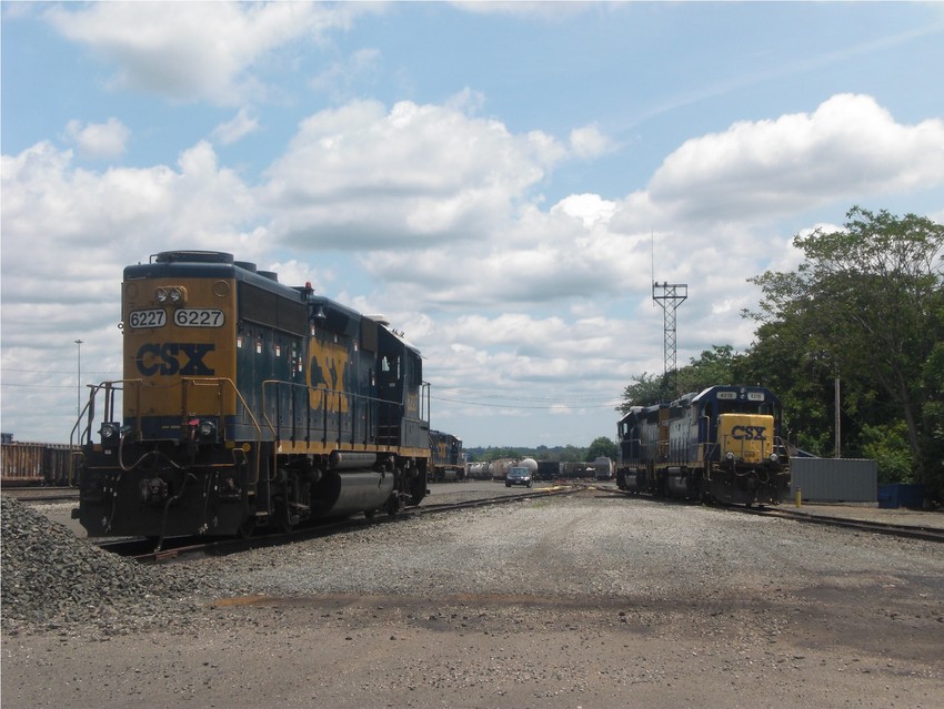 Photo of CSX Locomotives at W. Springfield Yard, 6-26-15