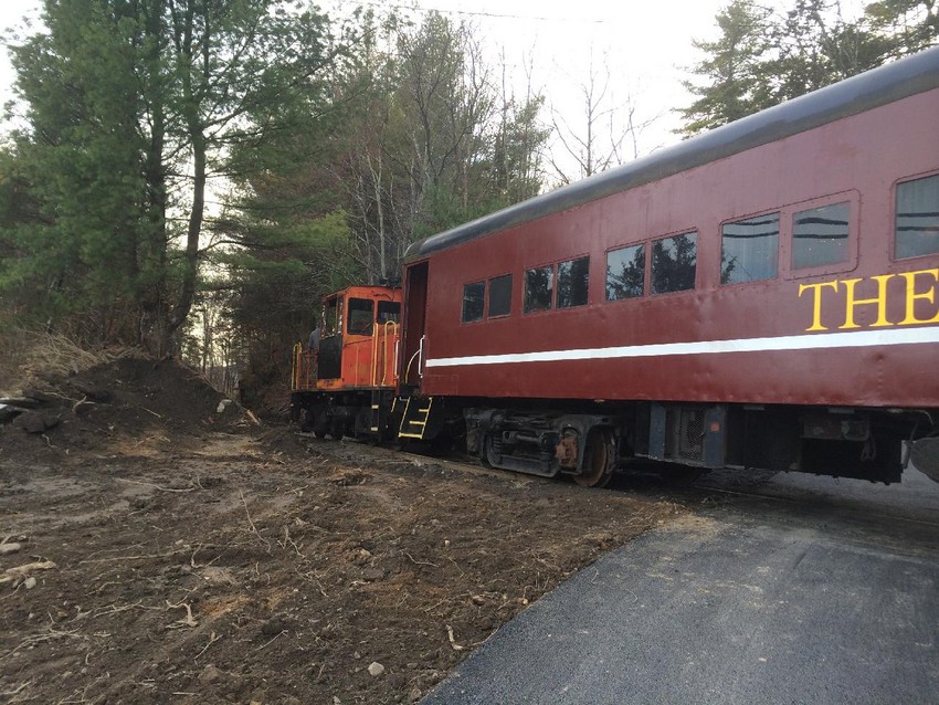 Photo of CMRR 42 at the rear end of the Polar Express