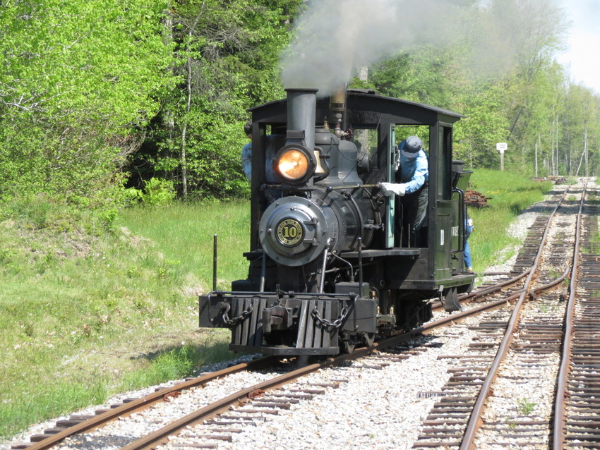 Photo of Number 10 switches to front of train for return to Sheepscot