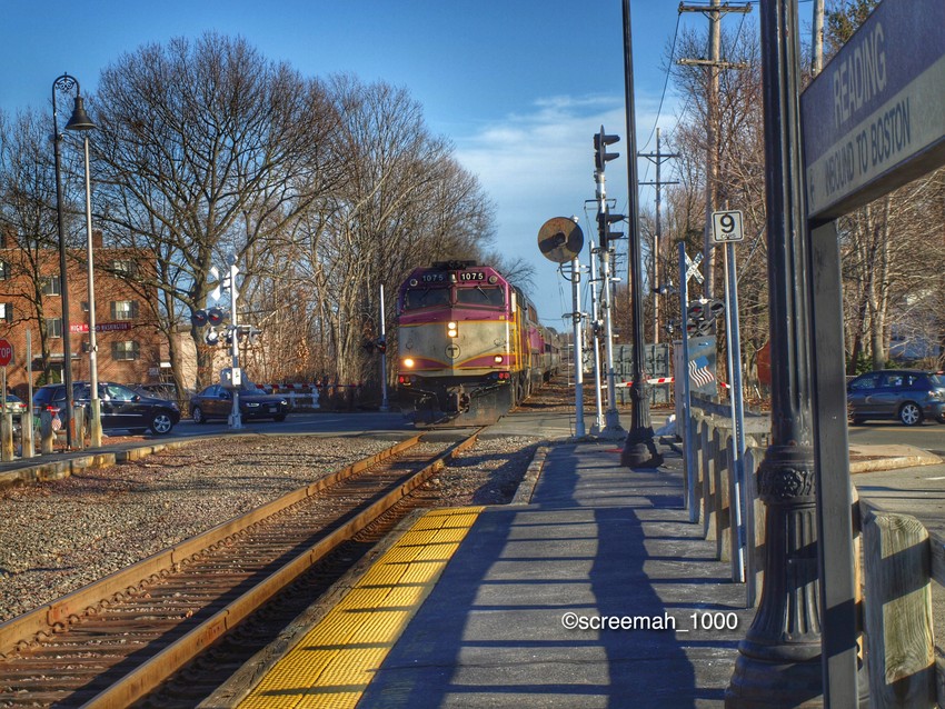 Photo of F40PH-2C 1075 in Reading MA