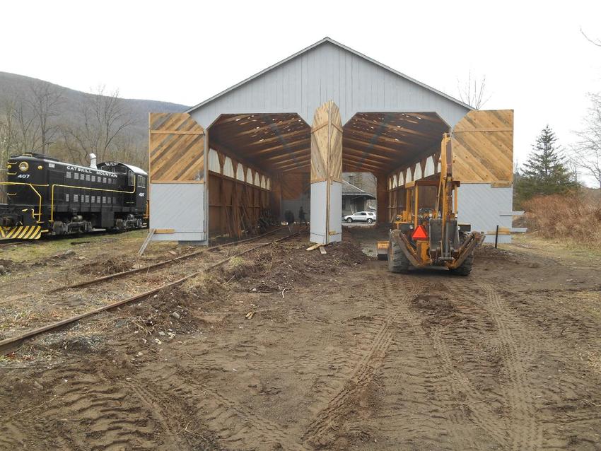 Photo of ESRM Carbarn Gets Second Track