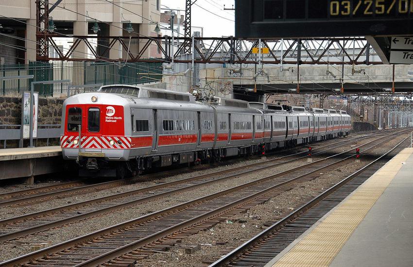 Photo of Metro-North Train 6341 at New Rochelle