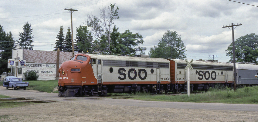 Photo of Eastbound SOO Freight at Bradley, WI on Original SOO Line