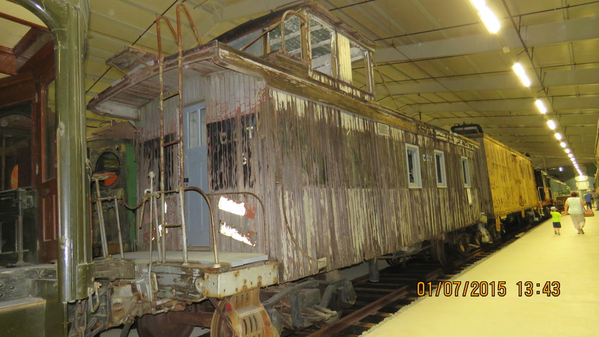 Photo of Western Pacific caboose #20017