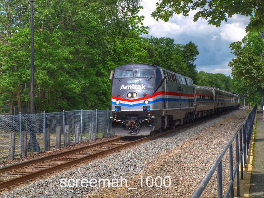 Photo of Amtrak 822 in Reading, MA