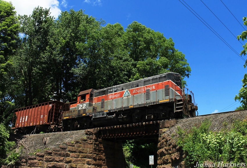 Photo of Housatonic Railroad NX-11 in Falls Village