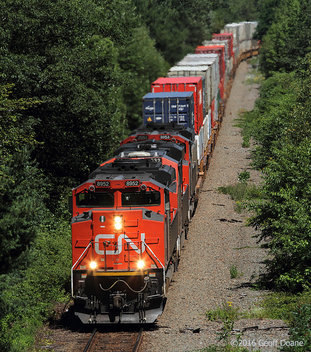 Photo of CN Train 120 in Bedford, NS