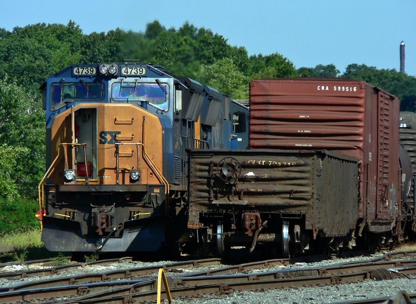 Photo of CSX Q437 gets ready to start its journey west