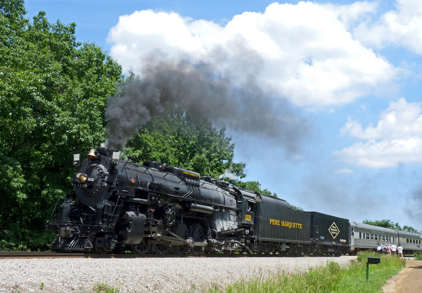 Photo of PM 1225 departing Owosso, MI