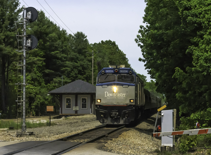 Photo of Amtrak Downeaster Train 684 at Plaistow, NH