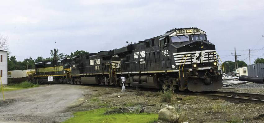 Photo of 22K with Erie Heritage Unit Backing Into Hill Yard at Ayer