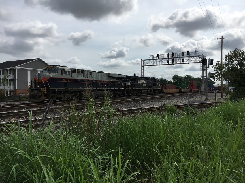 Photo of NS 8101 In The Lead