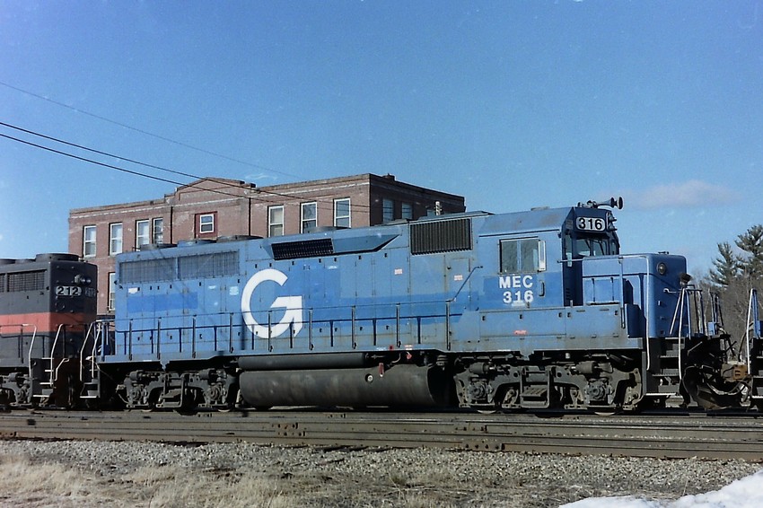 Photo of Ex Conrail GP40, renumbered To MEC #316, before repaint.