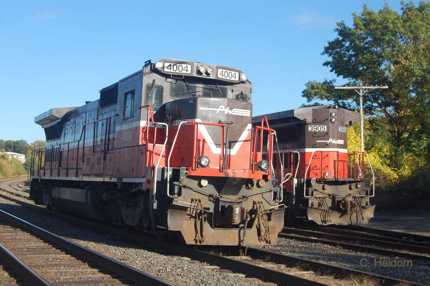 Photo of 4004 and 3905 in Gardner Mass