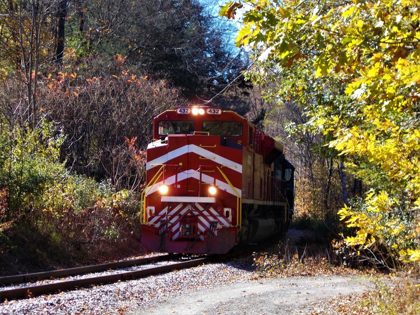 Photo of Train 263 Rounds a curve at Brockway Mills,Vermont