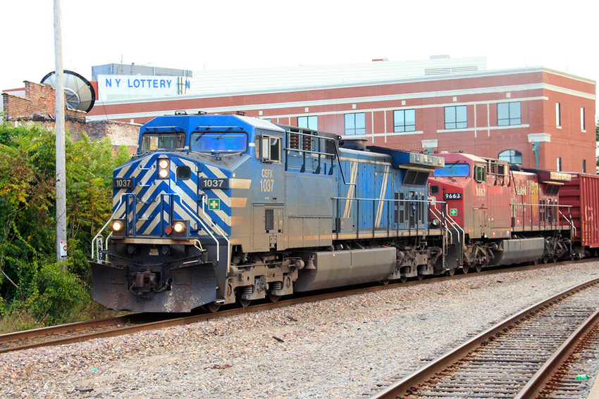Photo of CEFX #1037 and CP #9663 at Schenectady, New York