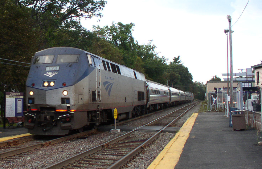Photo of Amtrak 696 @ Greenwood Station