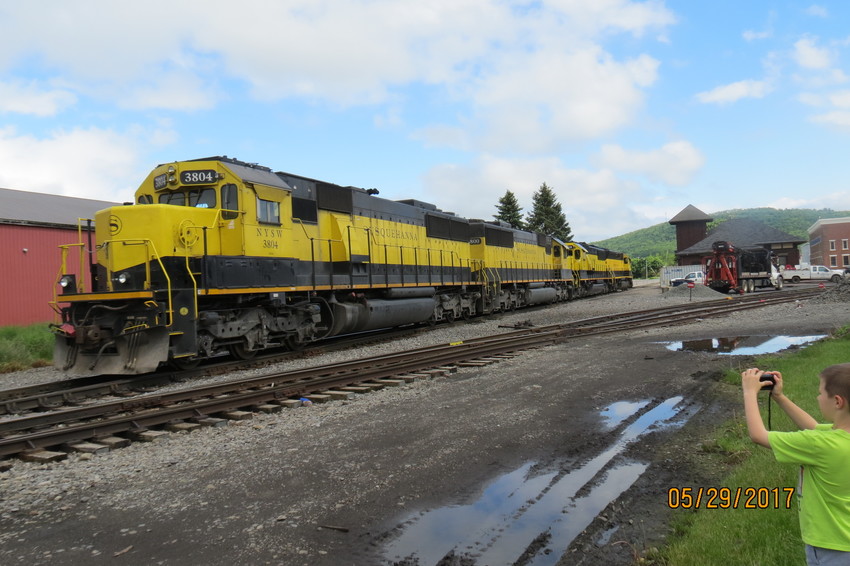 Photo of Young railfan