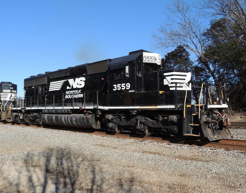Photo of NS 3559 Switching at McDonough, GA
